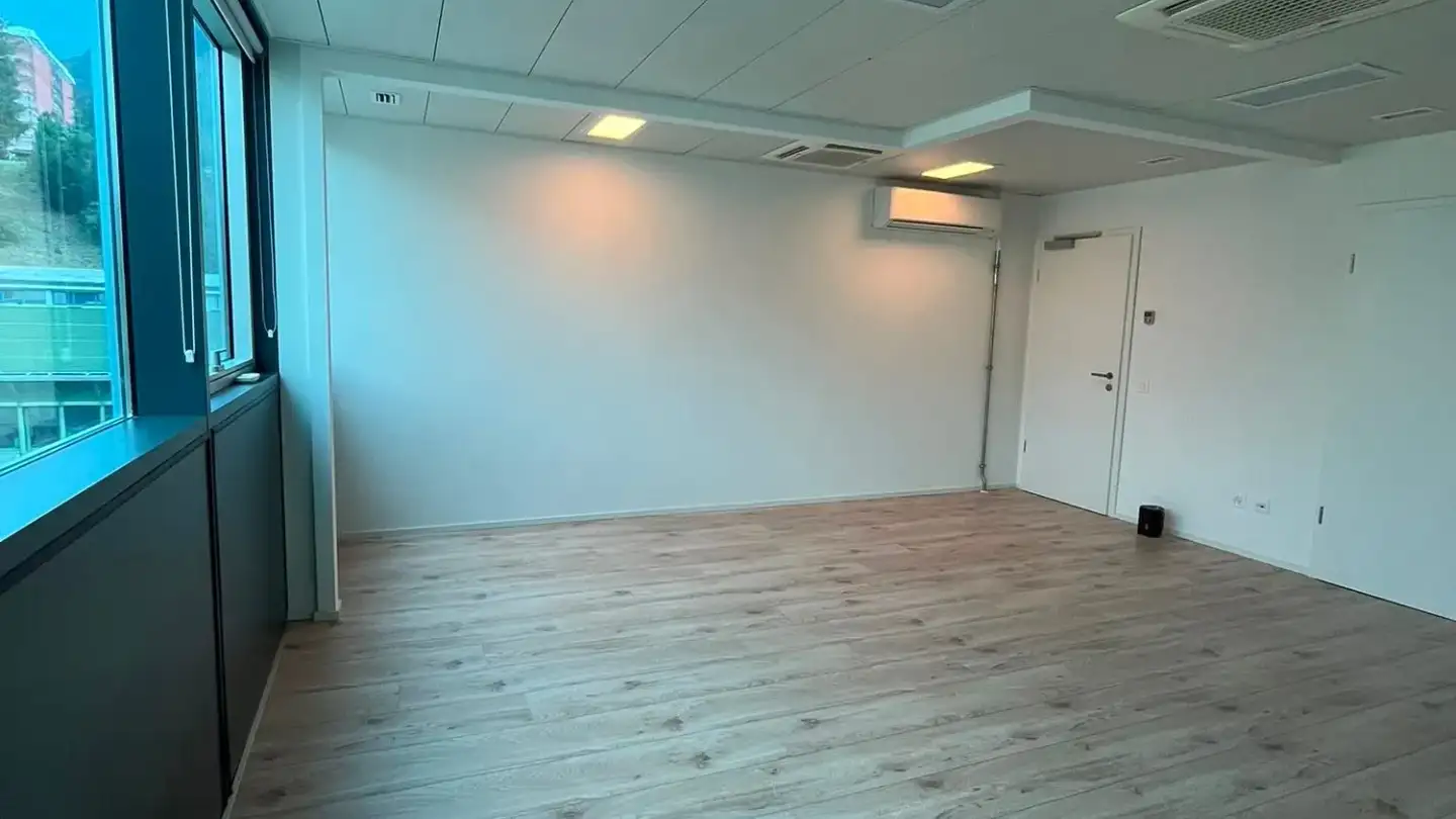 Bürofläche mieten - Viale Serfontana 10, 6834 Morbio Inferiore