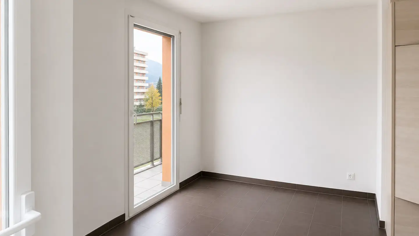 Apartment for rent - Avenue De La Gare, 1964 Conthey - Photo 3