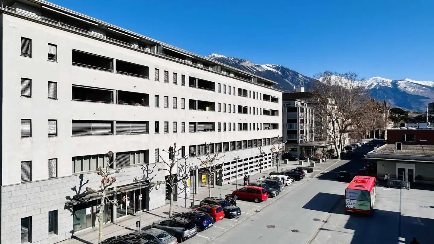 Arcade for rent - 3960 Sierre
