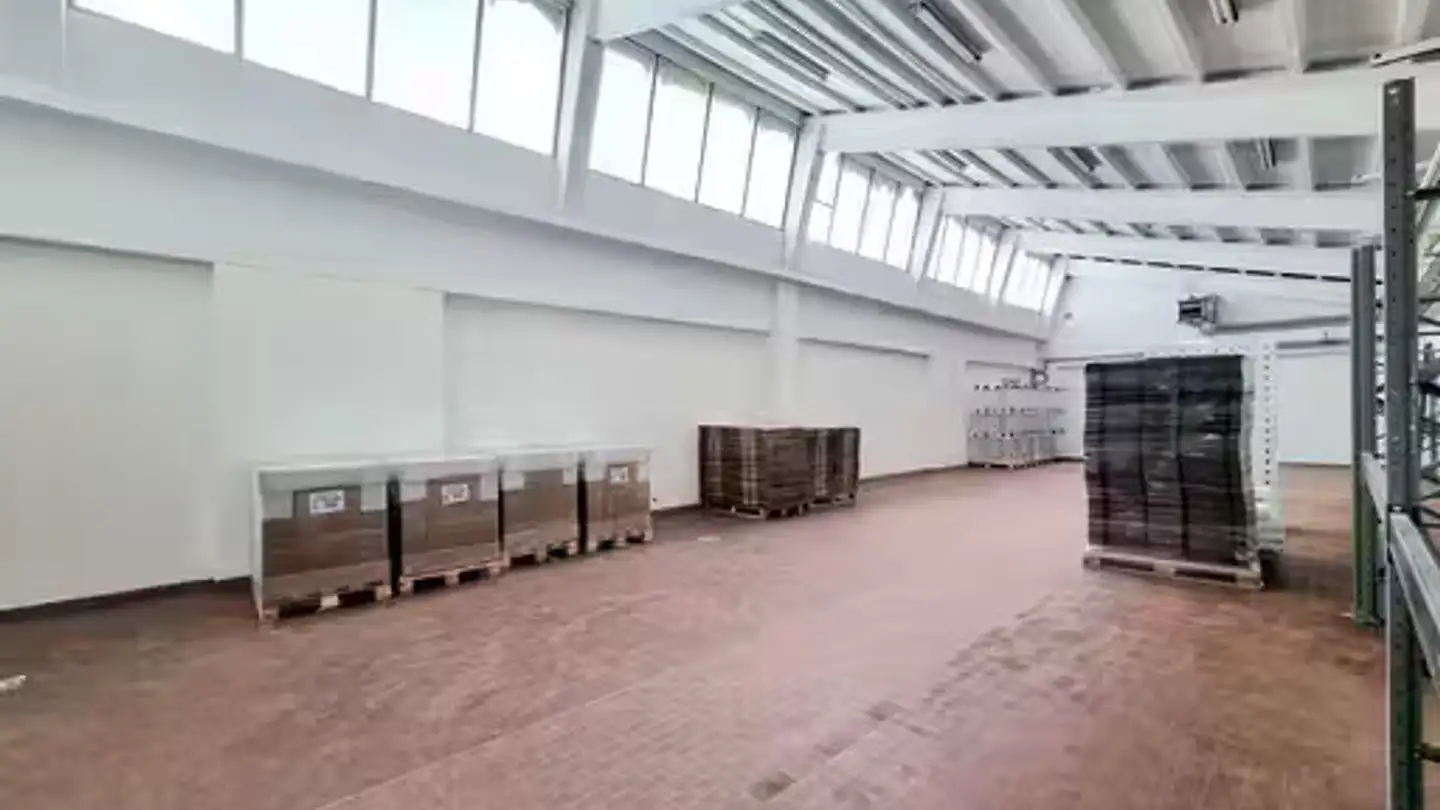 Mischgenutztes Gebäude mieten - 6850 Mendrisio