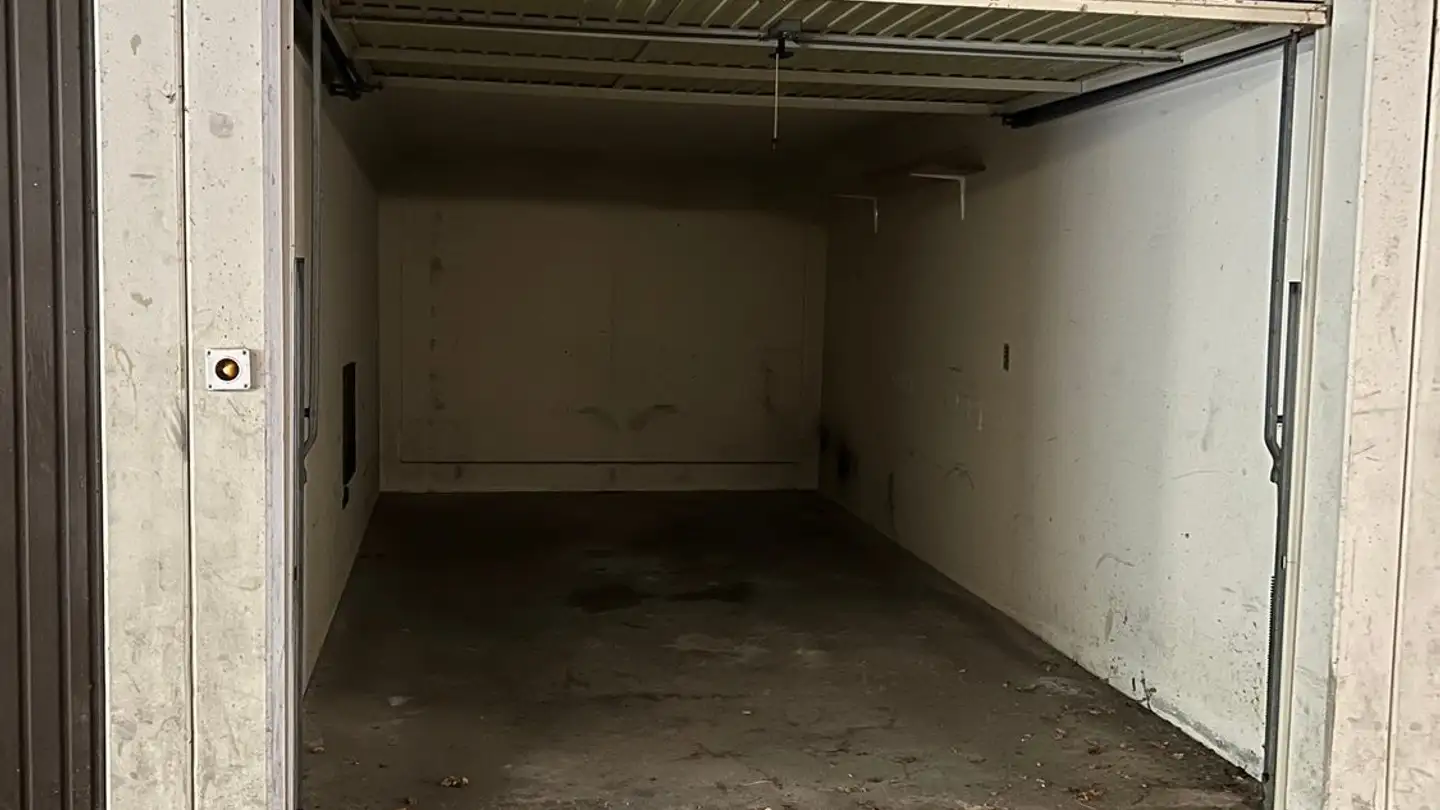 Garage individuel à louer - Brachmattstrasse 10, 2555 Brügg BE - Photo 4