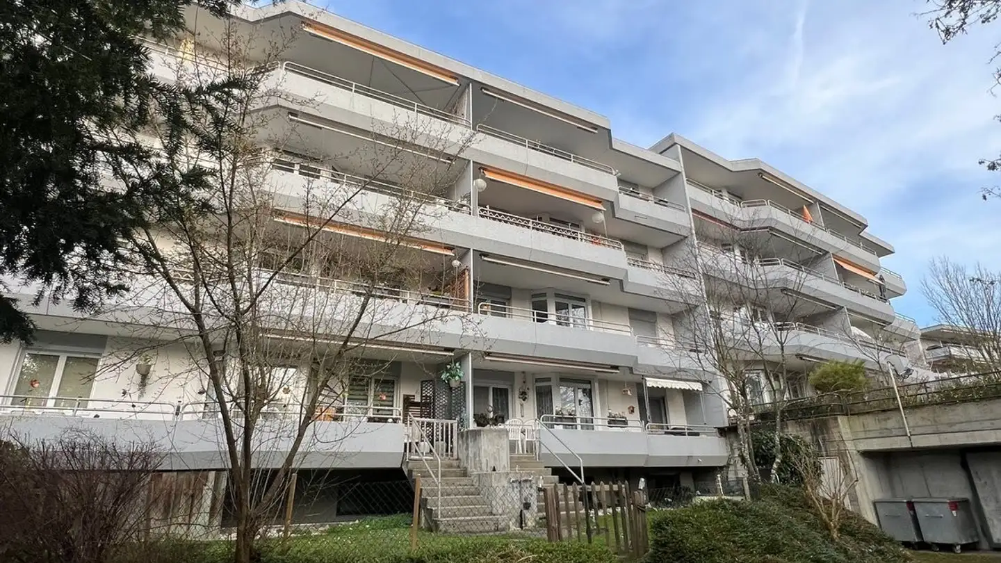 Garage individuel à louer - Brachmattstrasse 10, 2555 Brügg BE - Photo 2