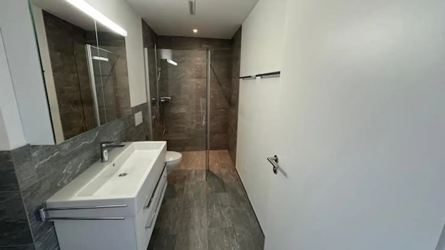 Apartment for rent - 6045 Meggen - Photo 2