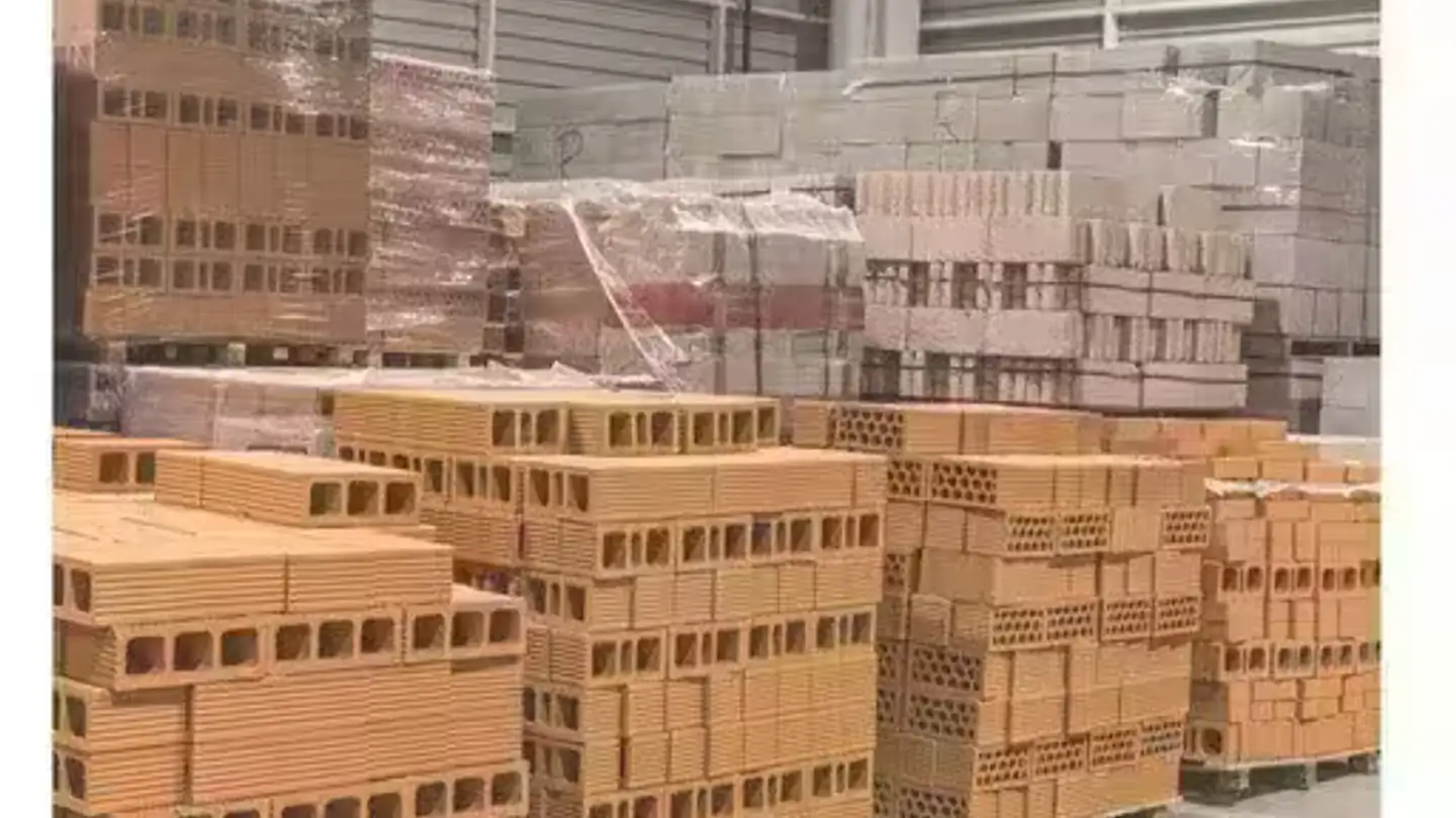 Commercial à louer - Via Grumo, 6929 Gravesano