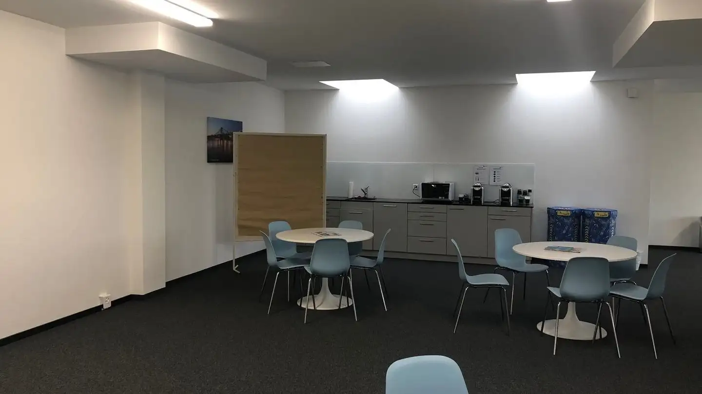 Office space for rent - Riedstrasse, 6330 Cham - Photo 4