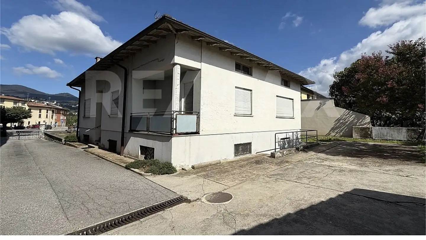 Single house for sale - 6852 Genestrerio