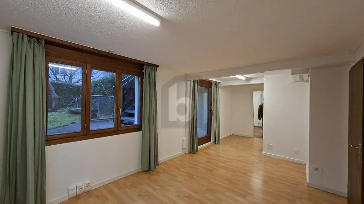 Office space for rent - 6415 Arth