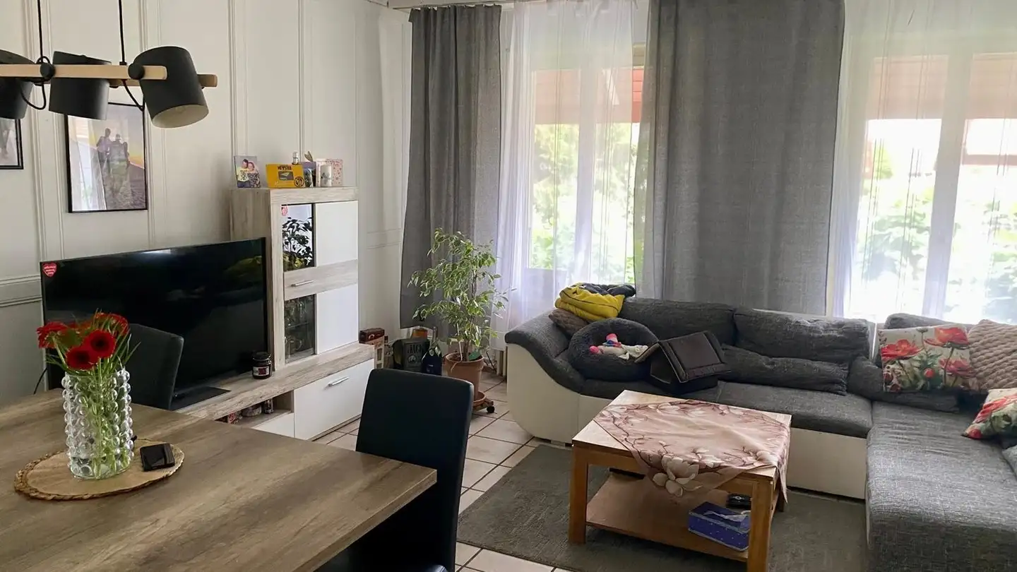 Wohnung mieten - Hauptstrasse 13, 2577 Finsterhennen