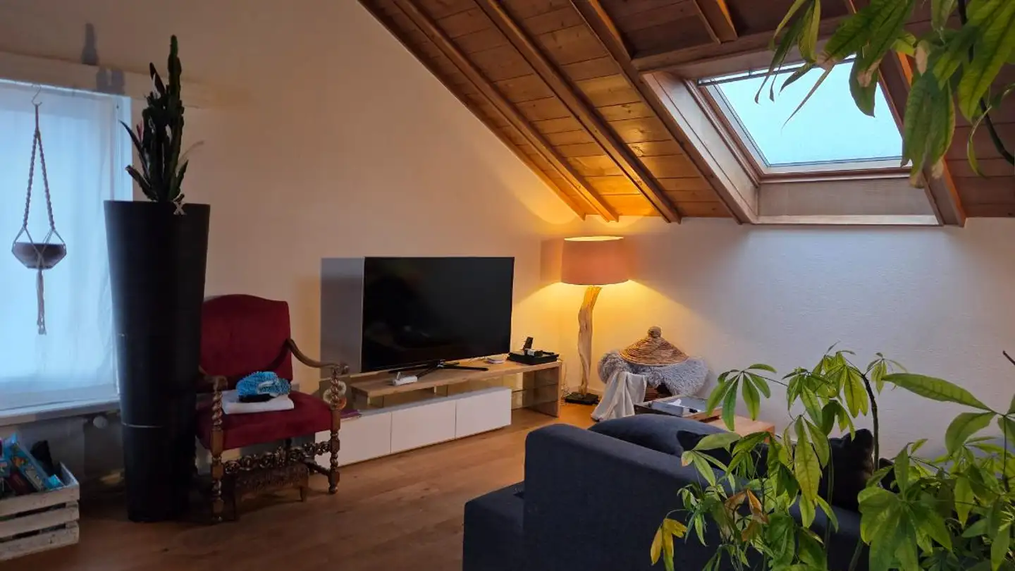 Dachgeschosswohnung mieten - Hauptstrasse 4, 9556 Affeltrangen