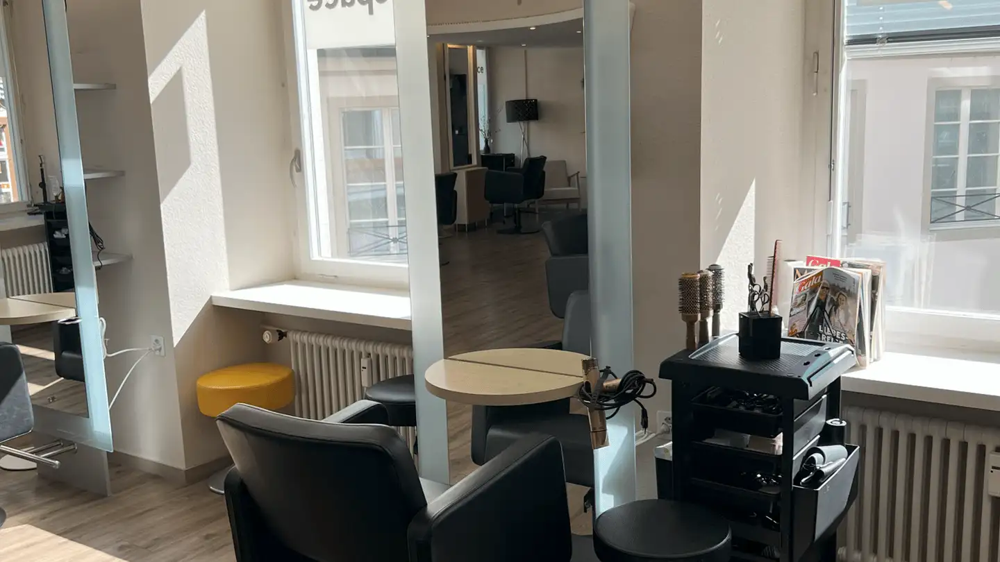 Hairdresser for rent - Leonhardsberg 1, 4051 Basel - Photo 2
