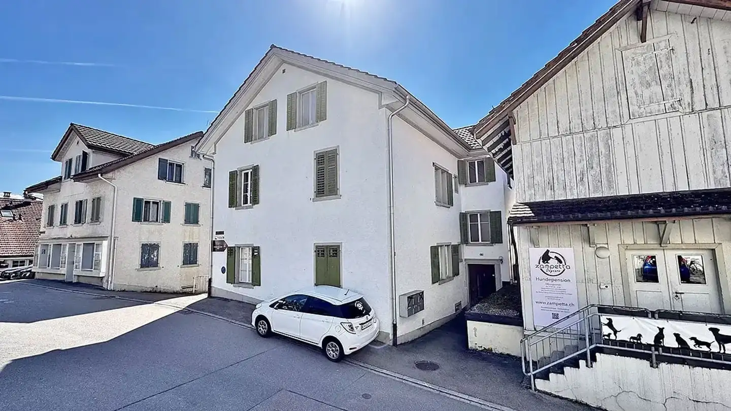 Mehrfamilienhaus kaufen - Stuckstrasse 3, 8636 Wald ZH - Foto 2
