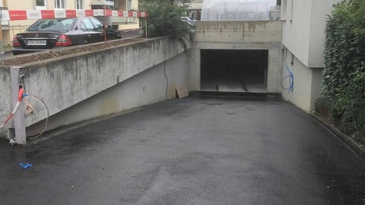 Garage individuel à louer - Endlikerstrasse 95, 8400 Winterthur - Photo 2