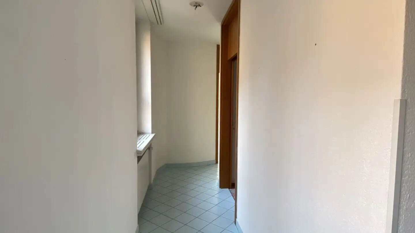 Negozio in affitto - Piazza Collegiata 7a, 6500 Bellinzona - Foto 4