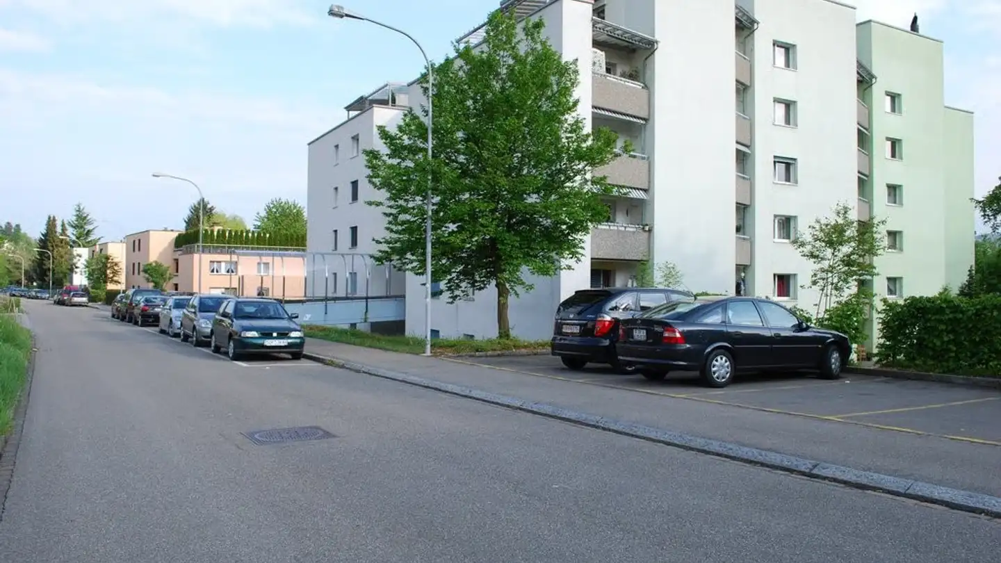 Place de parking souterraine à louer - Gartenstrasse, 8102 Oberengstringen