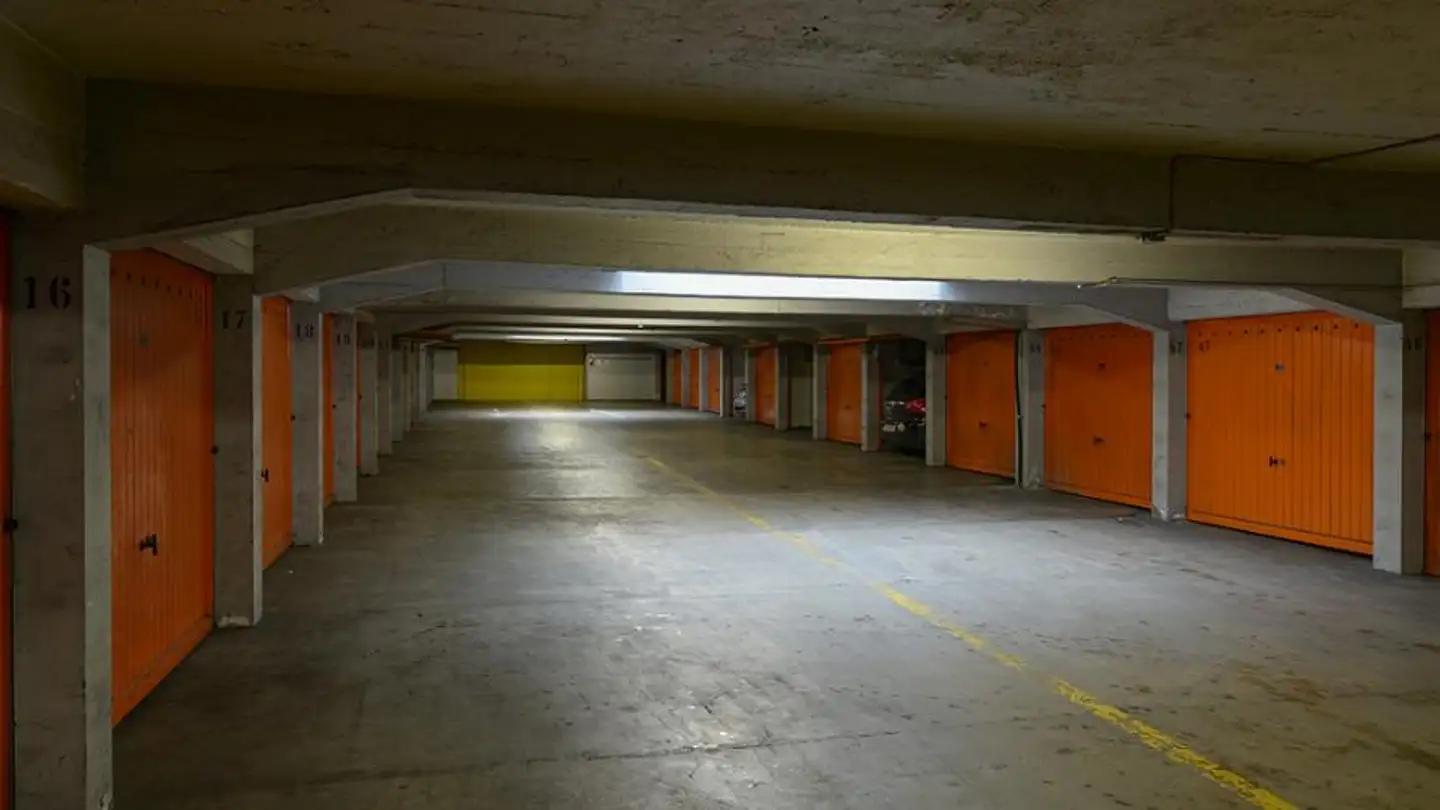 Single garage for rent - Chemin Malombré 3, 1206 Genève - Photo 2