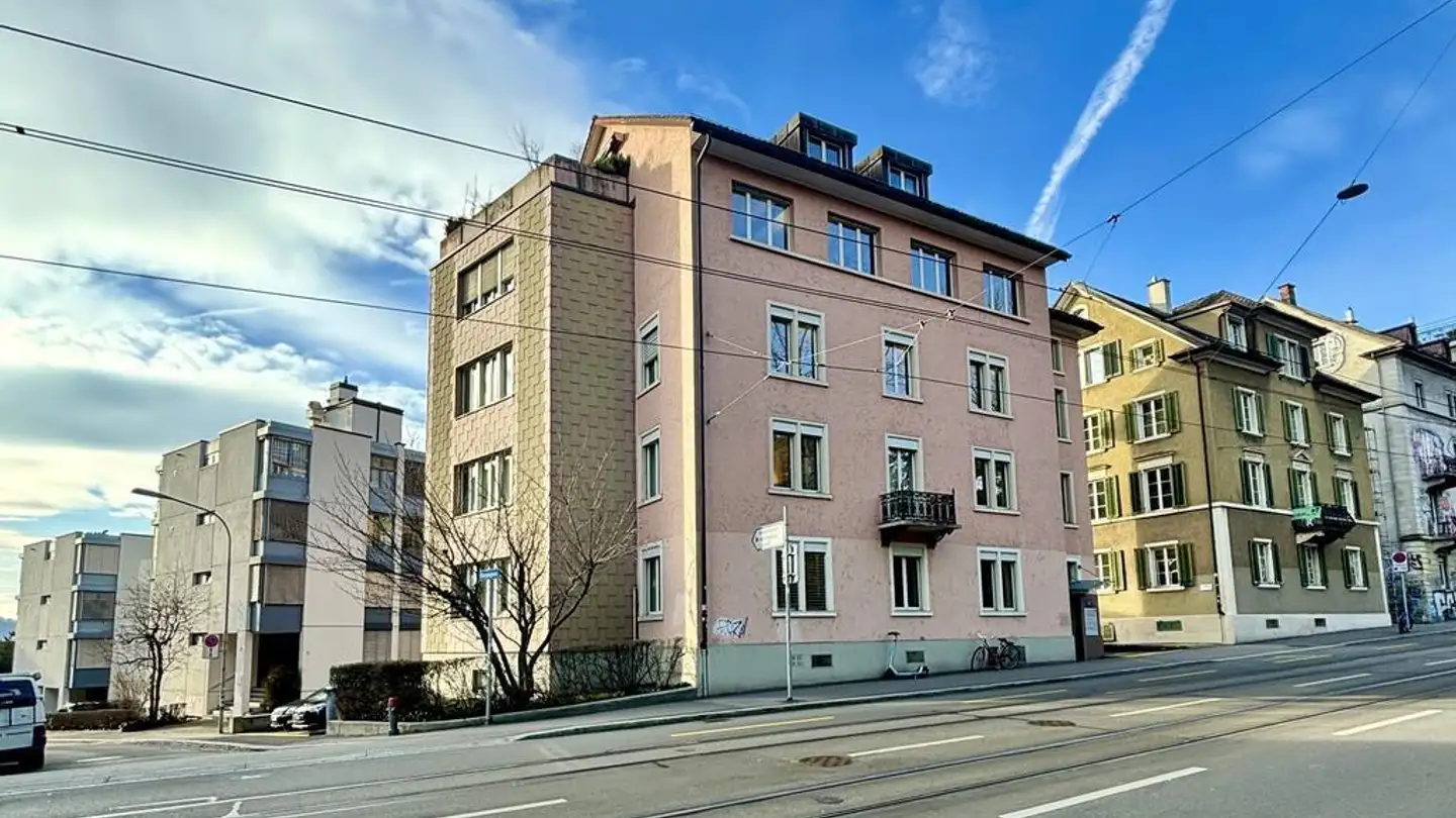 Indoor motorbike parking space for rent - Stampfenbachstrasse 123, 8006 Zürich