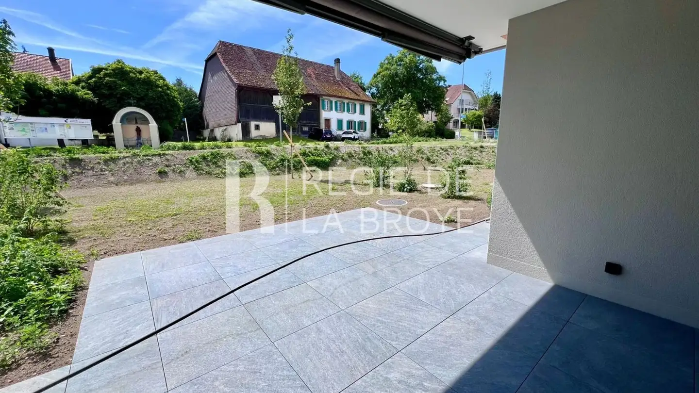 Apartment for rent - Chemin De La Place De Sports, 1773 Léchelles