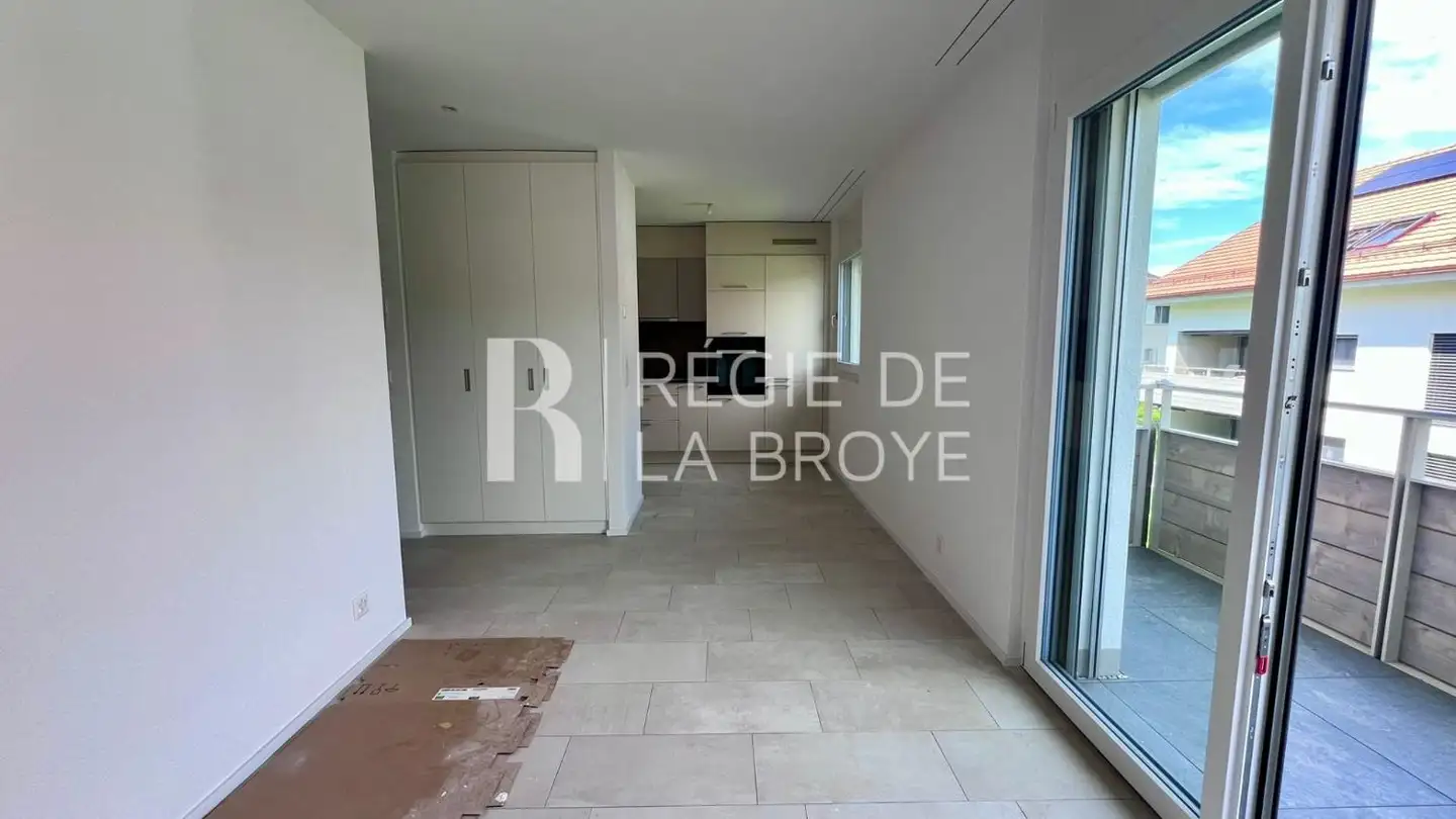 Apartment for rent - Chemin De La Place De Sports, 1773 Léchelles