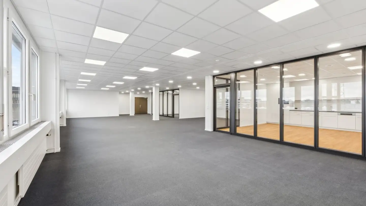 Office space for rent - Sennweidstrasse 43, 6312 Steinhausen - Photo 2