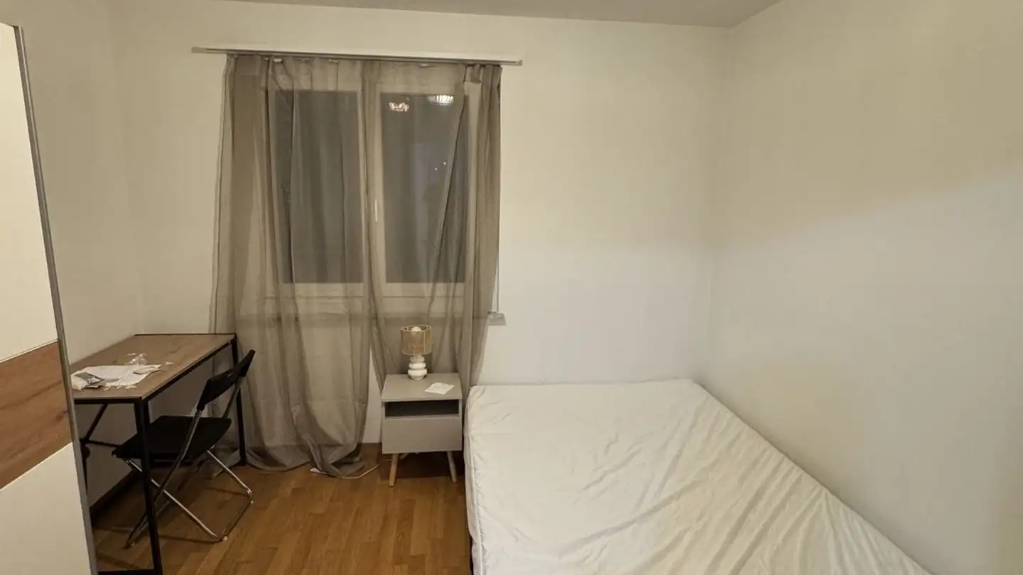 Chambre à louer - Eichhölzlistrasse, 8192 Glattfelden