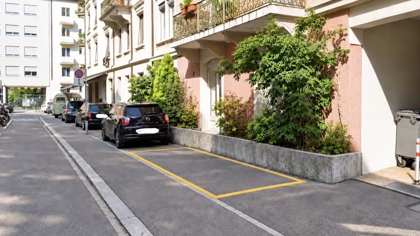 Place de parking extérieure à louer - Sandstrasse 6, 8003 Zürich