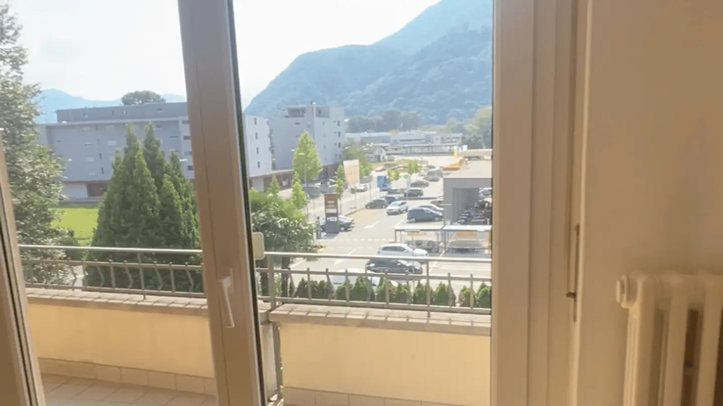 Appartamento in affitto - Via Cantonale 23, 6532 Castione