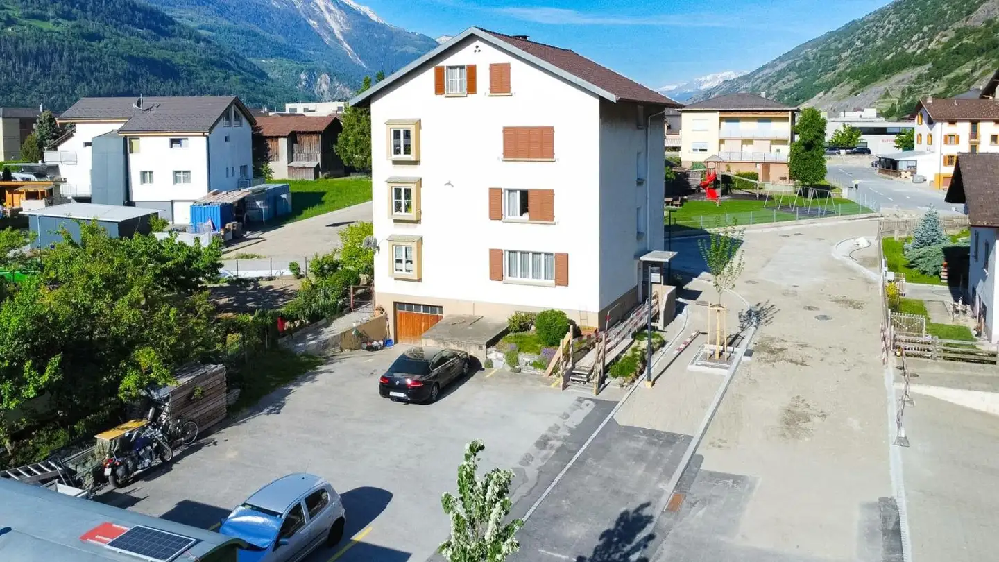 Residential building for sale - 3940 Steg VS