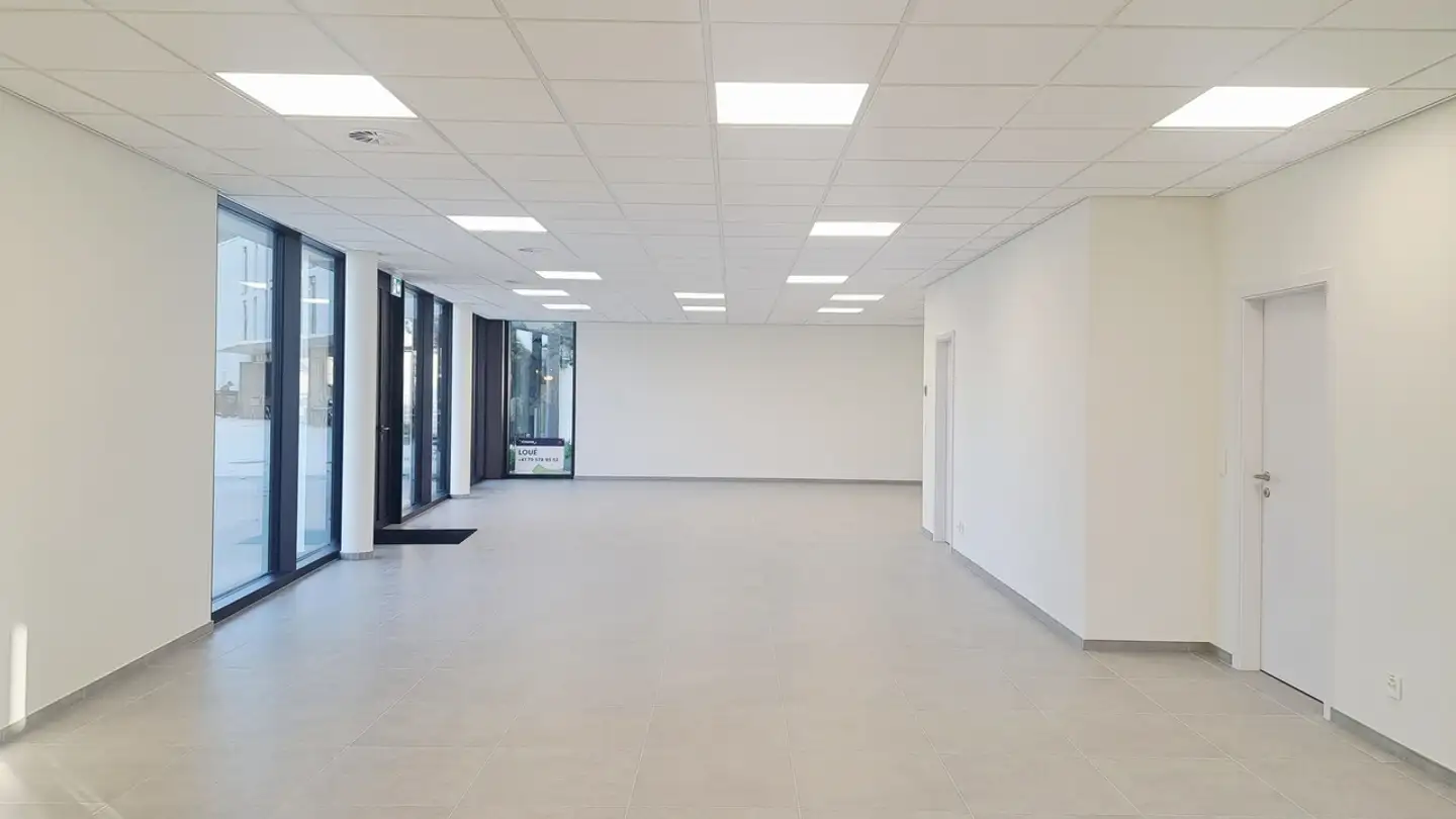 Commerciale in affitto - Allée Des Prés Du Record, 1040 Echallens