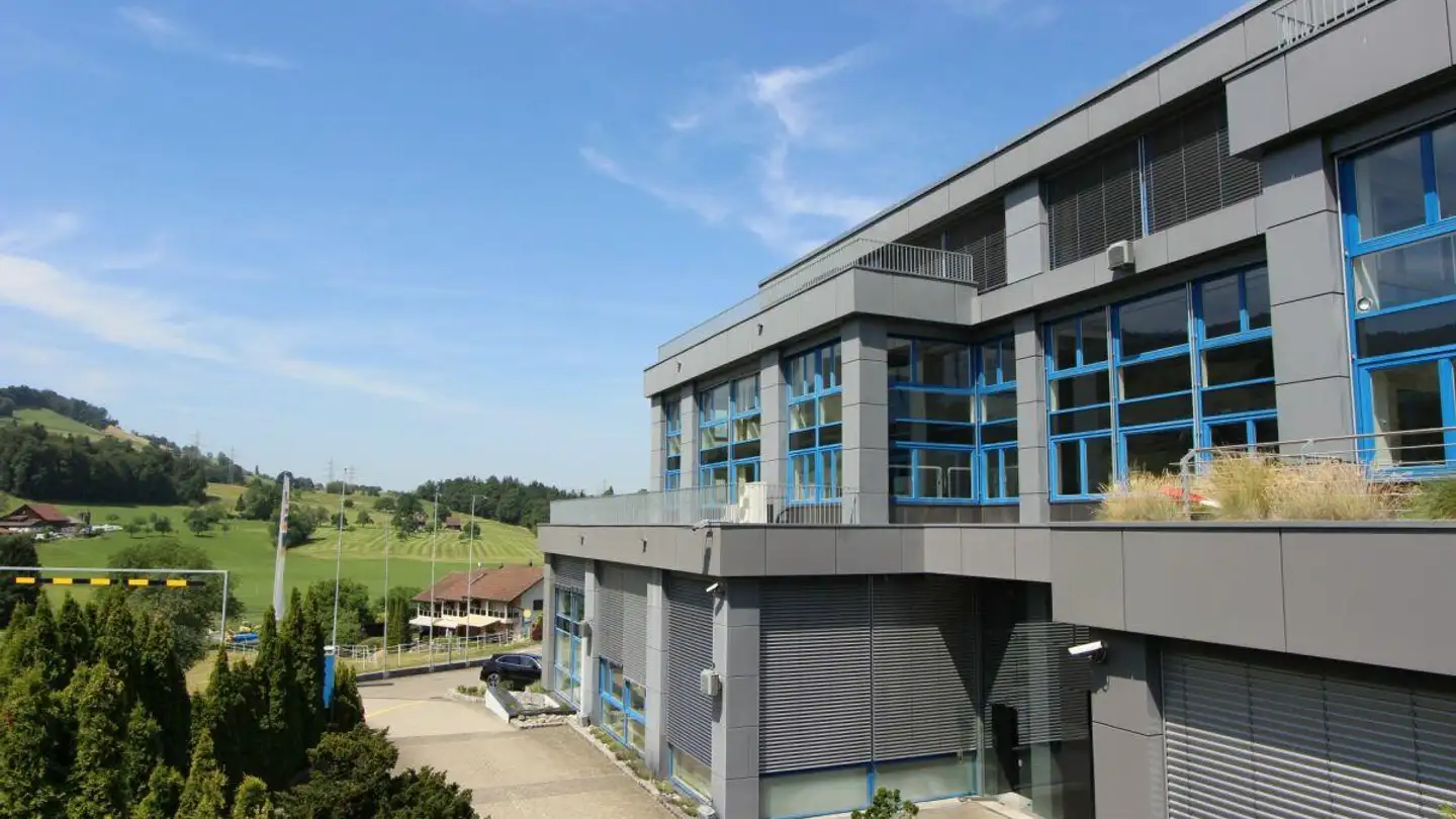 Gewerbe mieten - Sihleggstrasse 23, 8832 Wollerau - Foto 2
