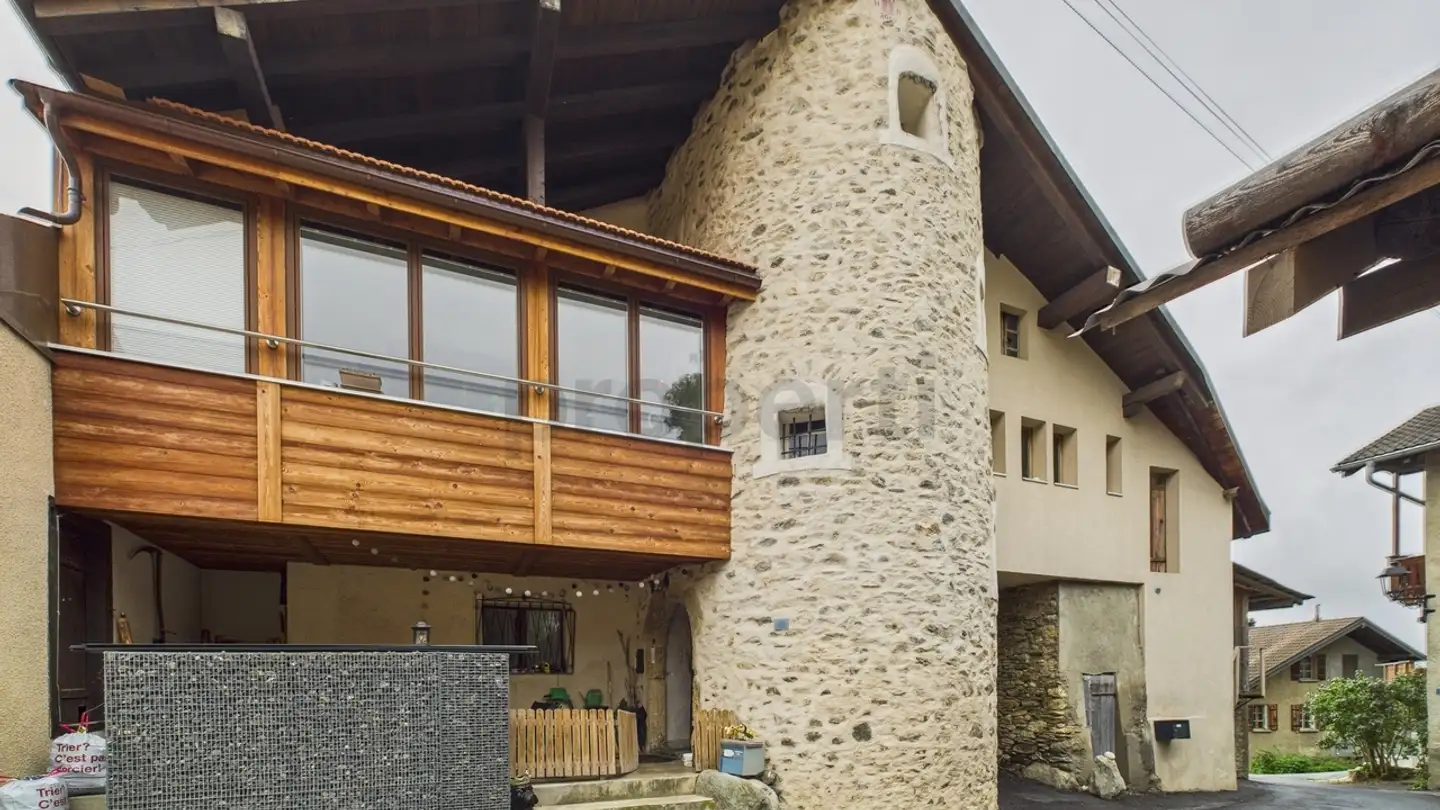 Edificio residenziale in vendita - 1965 Savièse