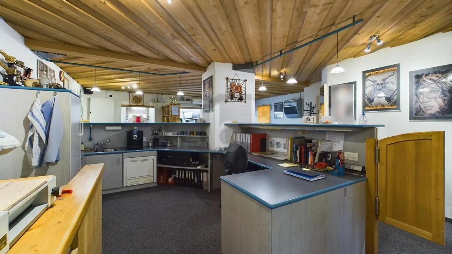 Mixed-use building for sale - 2540 Grenchen - Photo 3