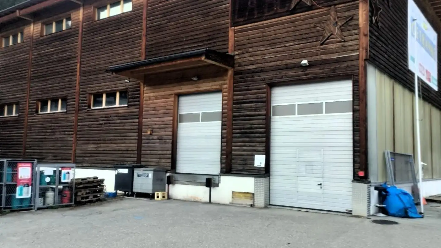 Commercial à louer - Tomelistrasse 3, 7050 Arosa