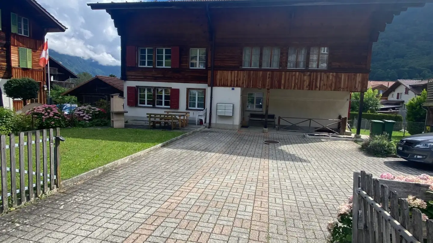 Parkplatz im Freien mieten - Lehngasse 37, 3812 Wilderswil