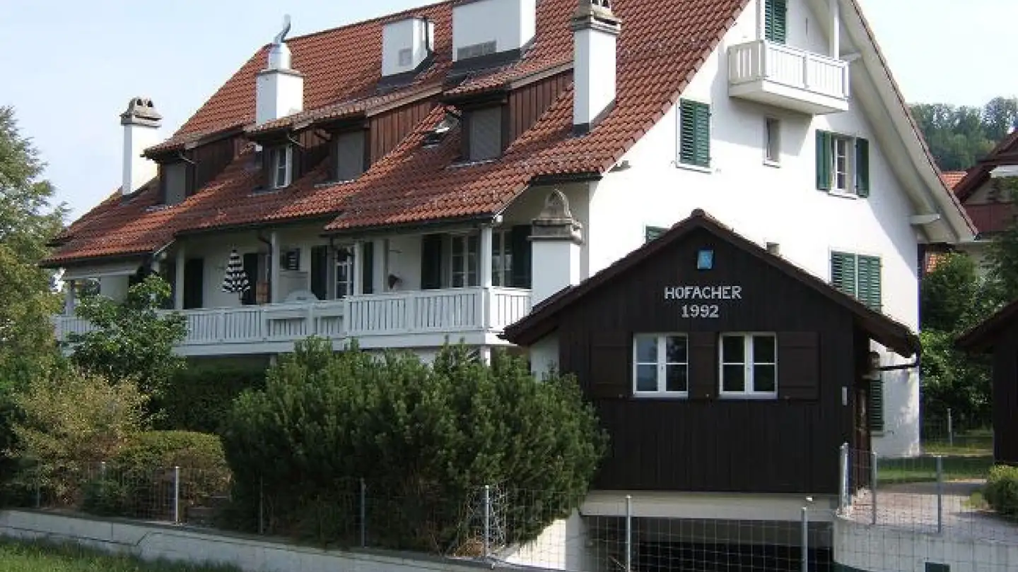 Magasin à louer - Zürcherstrasse 80a, 8142 Uitikon Waldegg