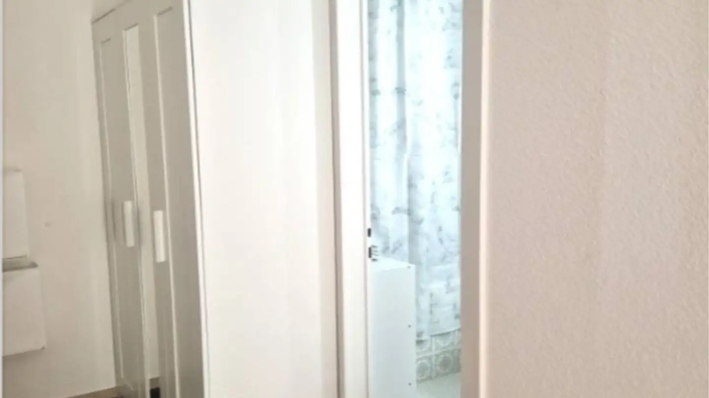 Wohnung mieten - Rue De Lhassa 5, 3963 Aminona - Foto 2