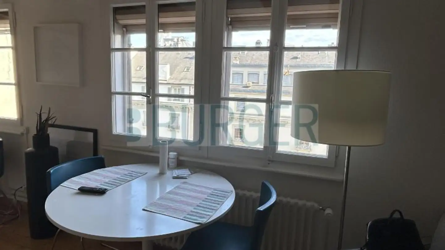 Studio à louer - Rue Du Mont-Blanc 17, 1201 Genève - Photo 2