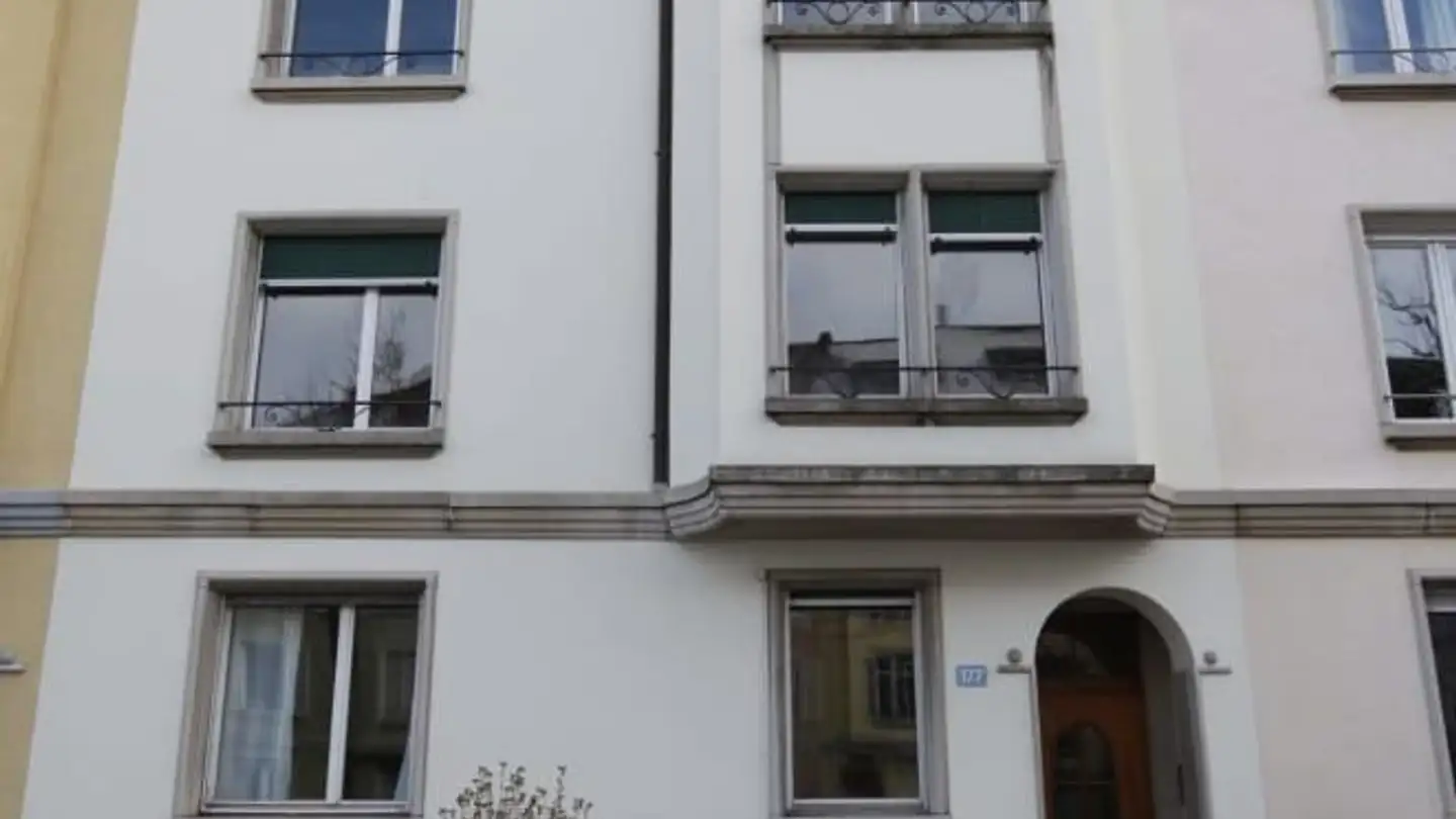 Dachgeschosswohnung mieten - Morgartenring 177, 4054 Basel