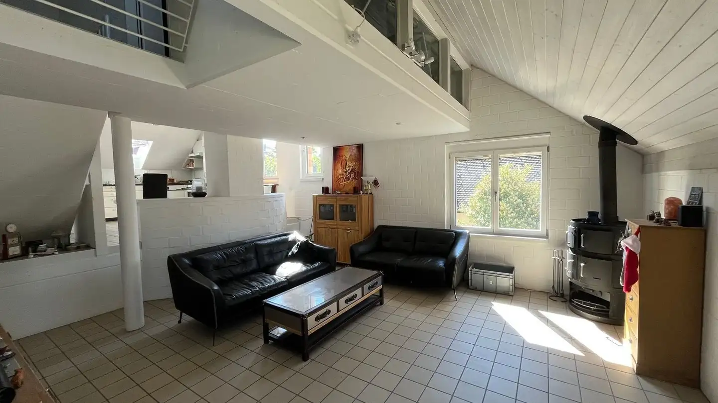 Attique à louer - Neuwisstrasse 2, 8425 Oberembrach