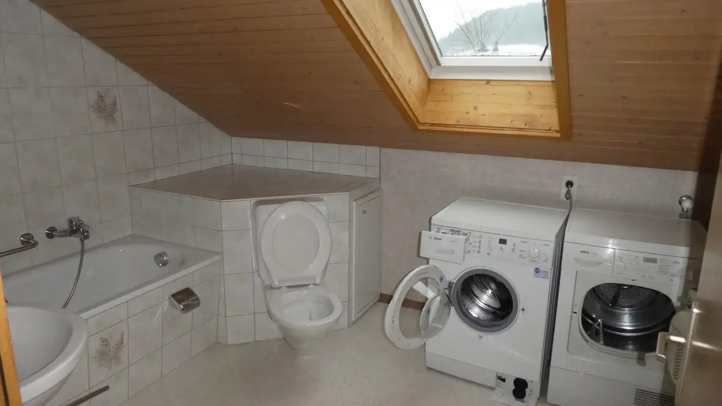 Dachgeschosswohnung mieten - Kurhausstrasse 13, 8374 Dussnang - Foto 2