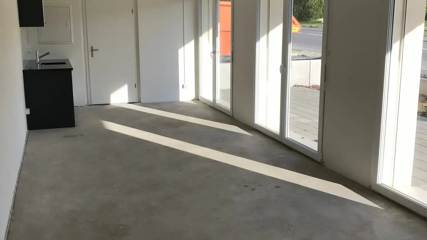 Commercial à louer - 5745 Safenwil