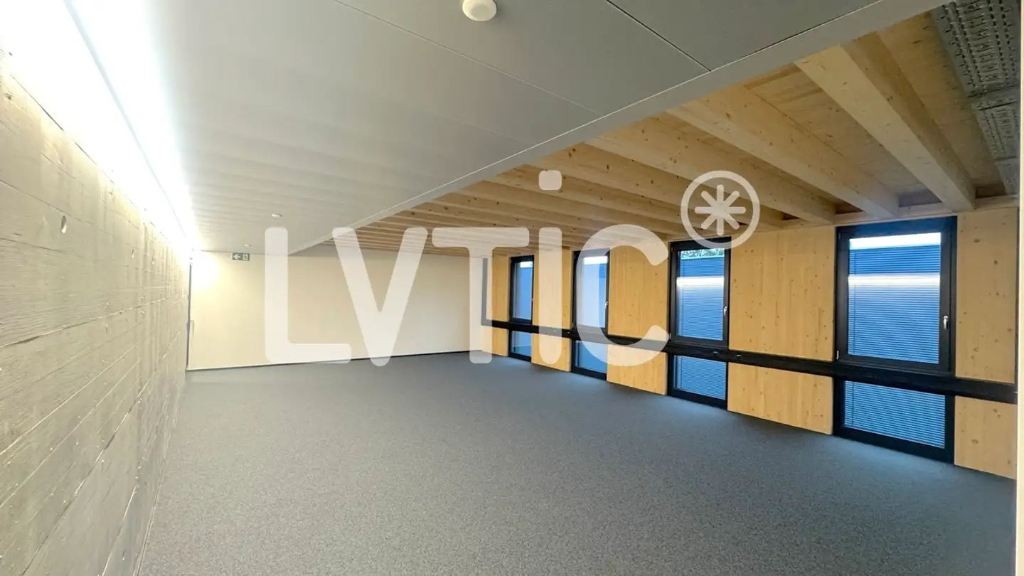 Spazio ufficio in affitto - 1618 Châtel-St-Denis - Photo 3