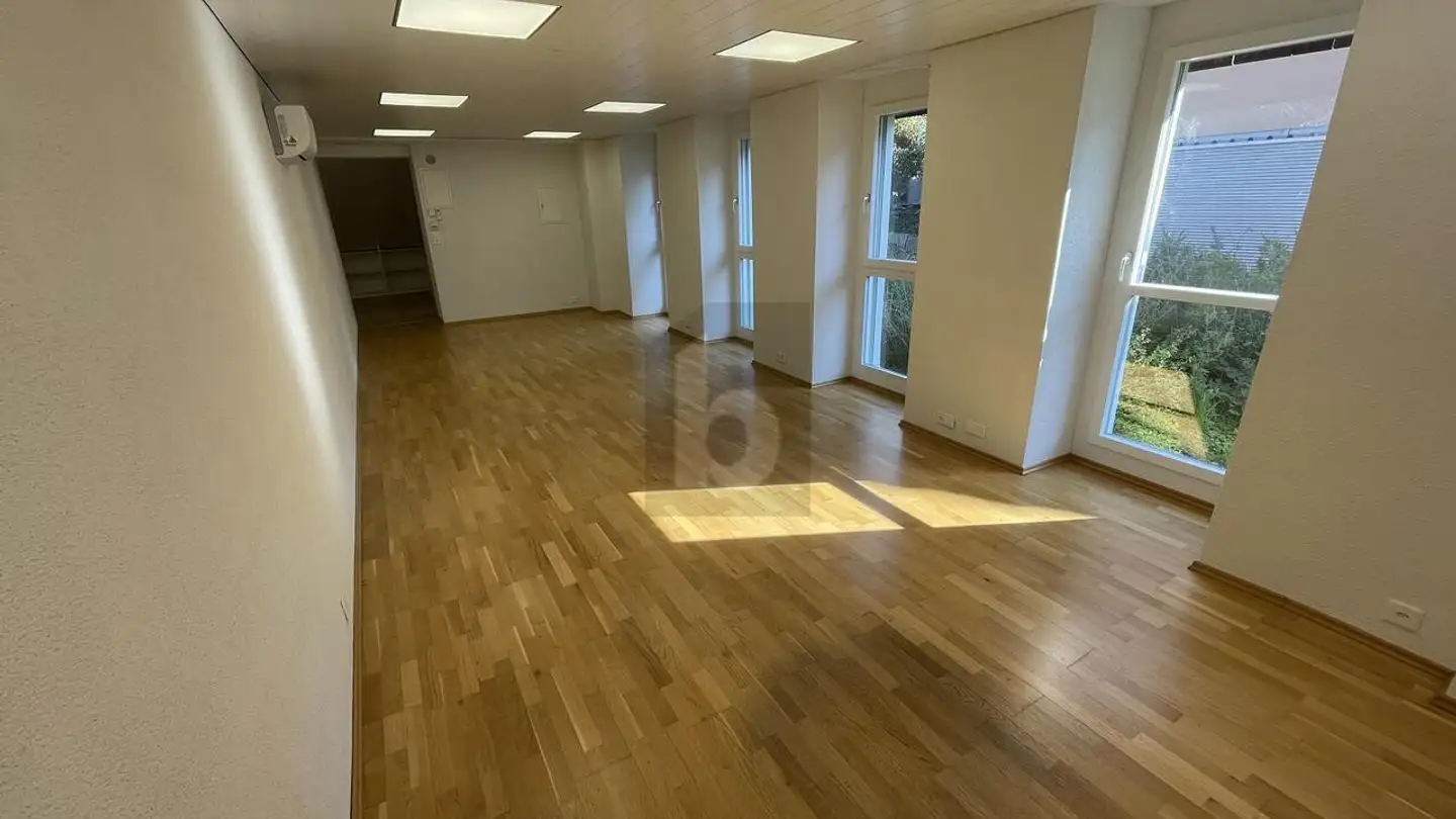 Bureau à louer - 4112 Bättwil - Photo 2