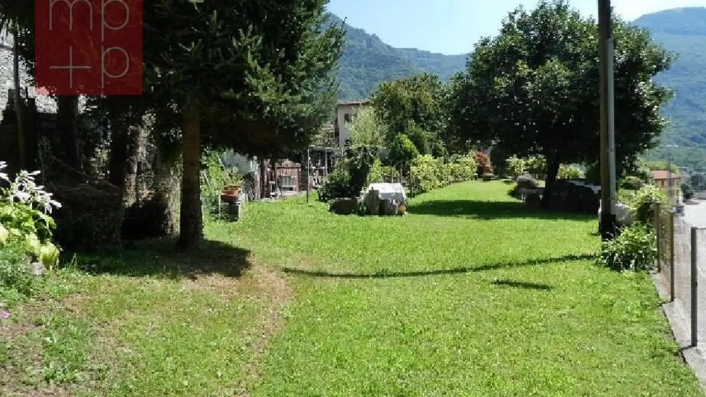 Constructible plot for sale - 6968 Sonvico
