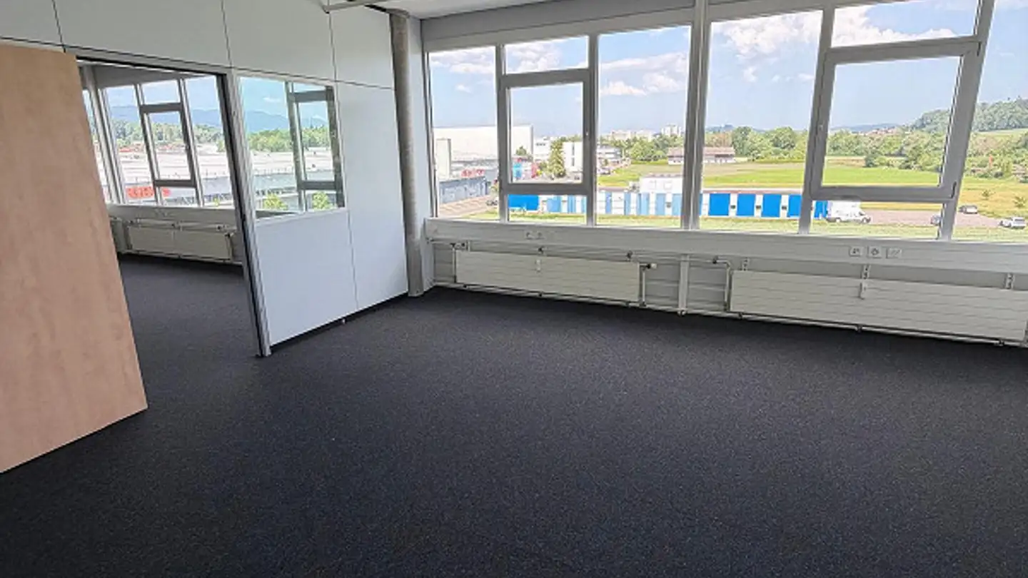 Commercial for rent - Erlenstrasse 27, 2555 Brügg BE - Photo 4