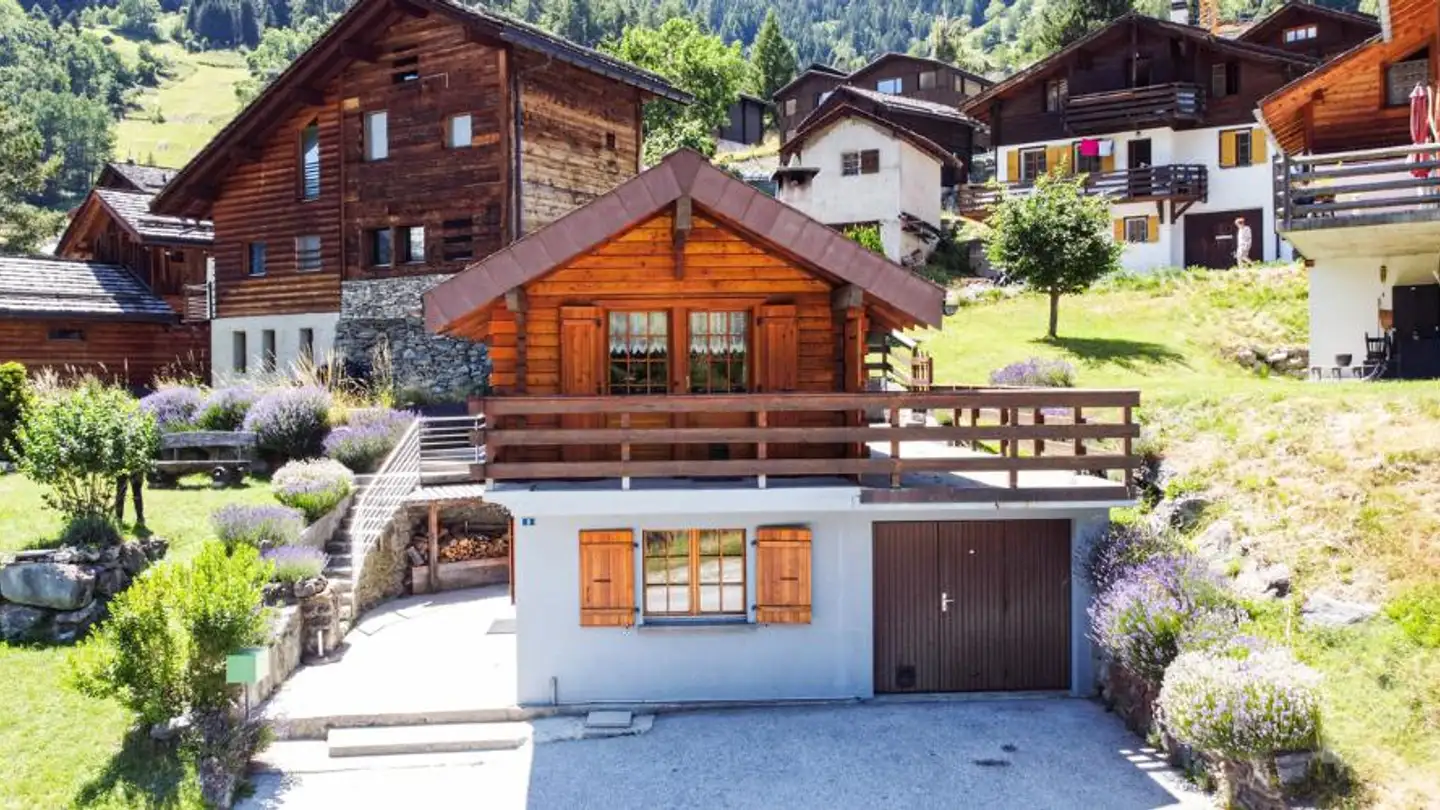 Chalet à vendre - Route Des Barmes 8, 3961 St-Jean VS - Photo 2