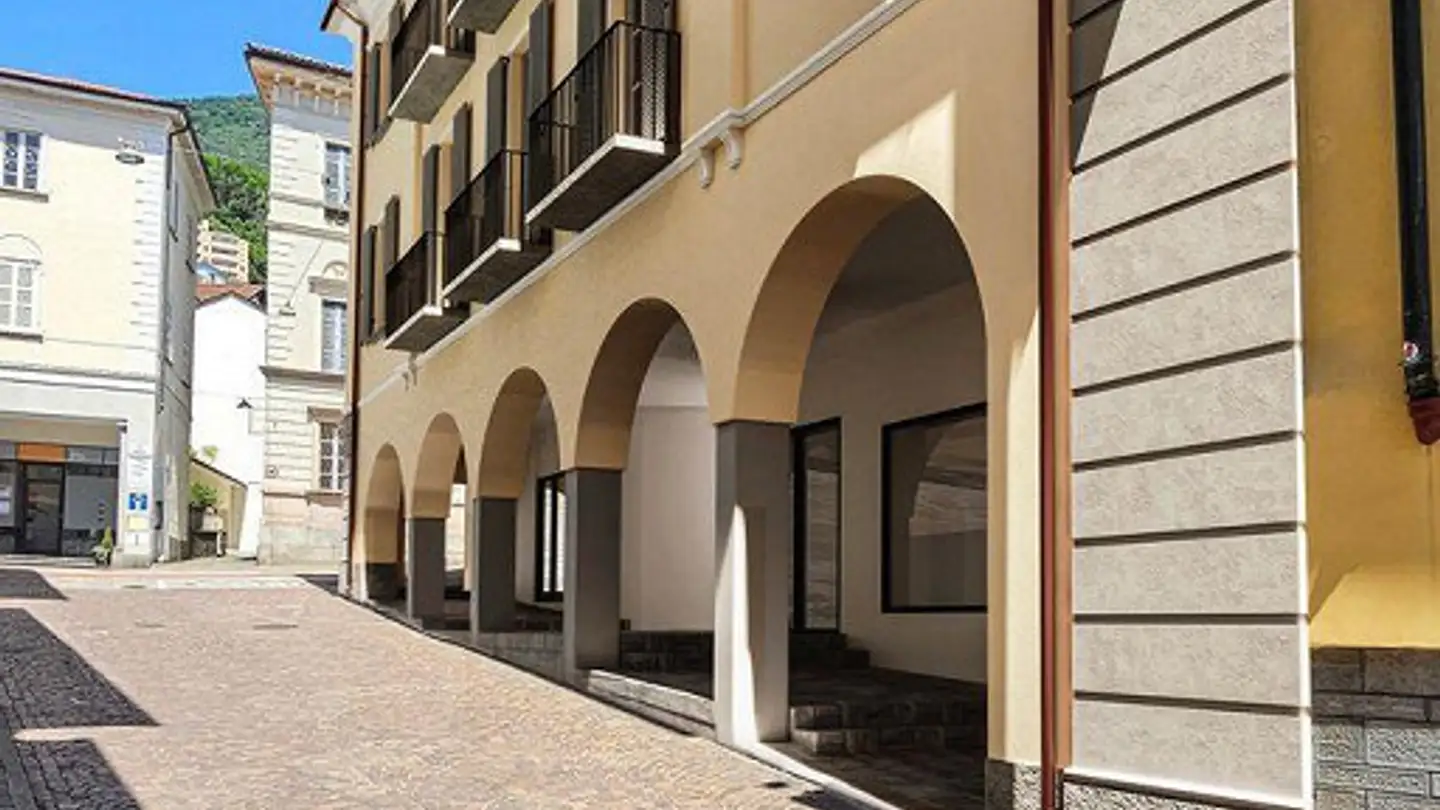 Commercial à vendre - 6600 Locarno - Photo 2