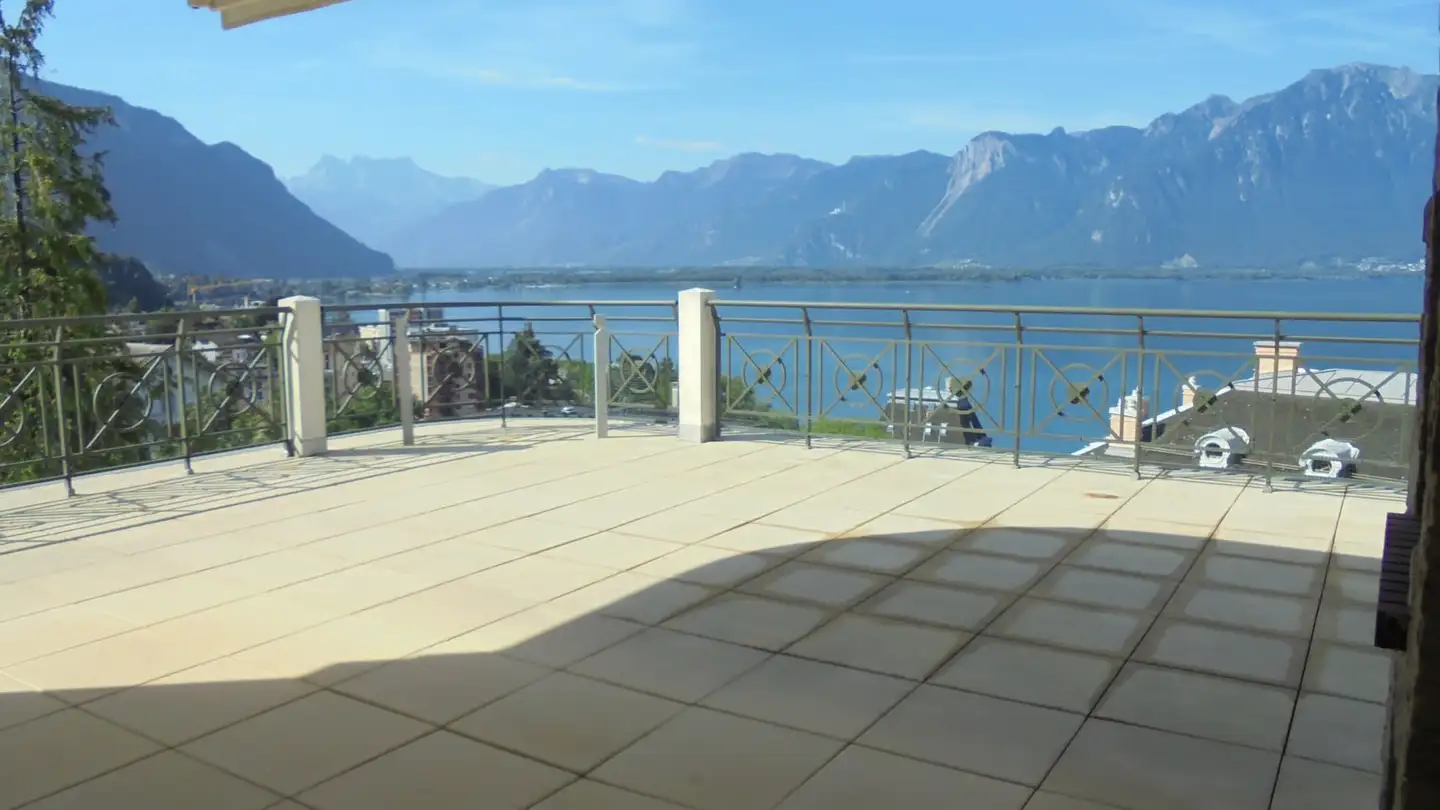 Apartment for rent - Avenue De Collonge, 1820 Territet - Photo 2