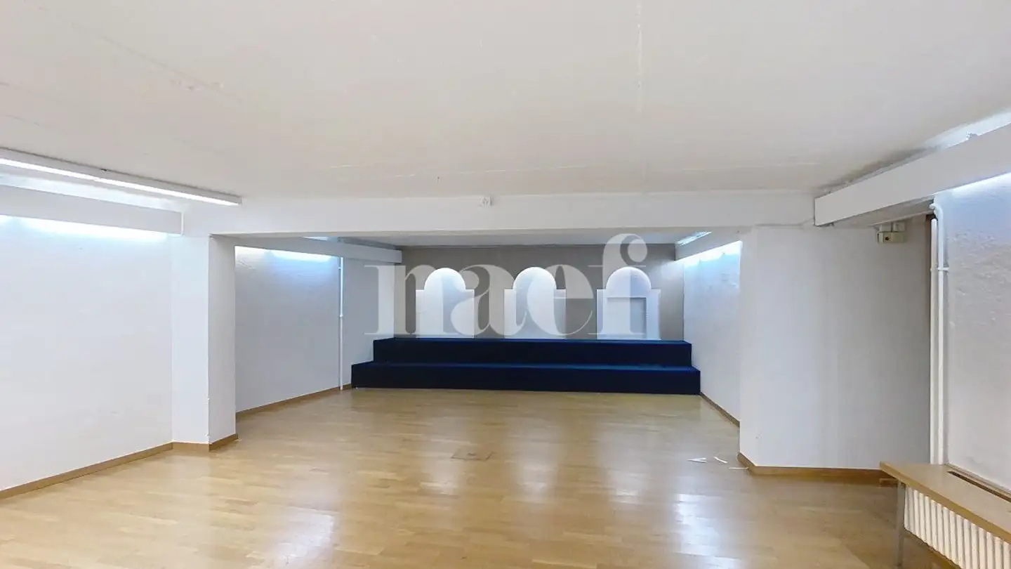 Gewerbe mieten - Place Du Marché 4, 1860 Aigle - Foto 2