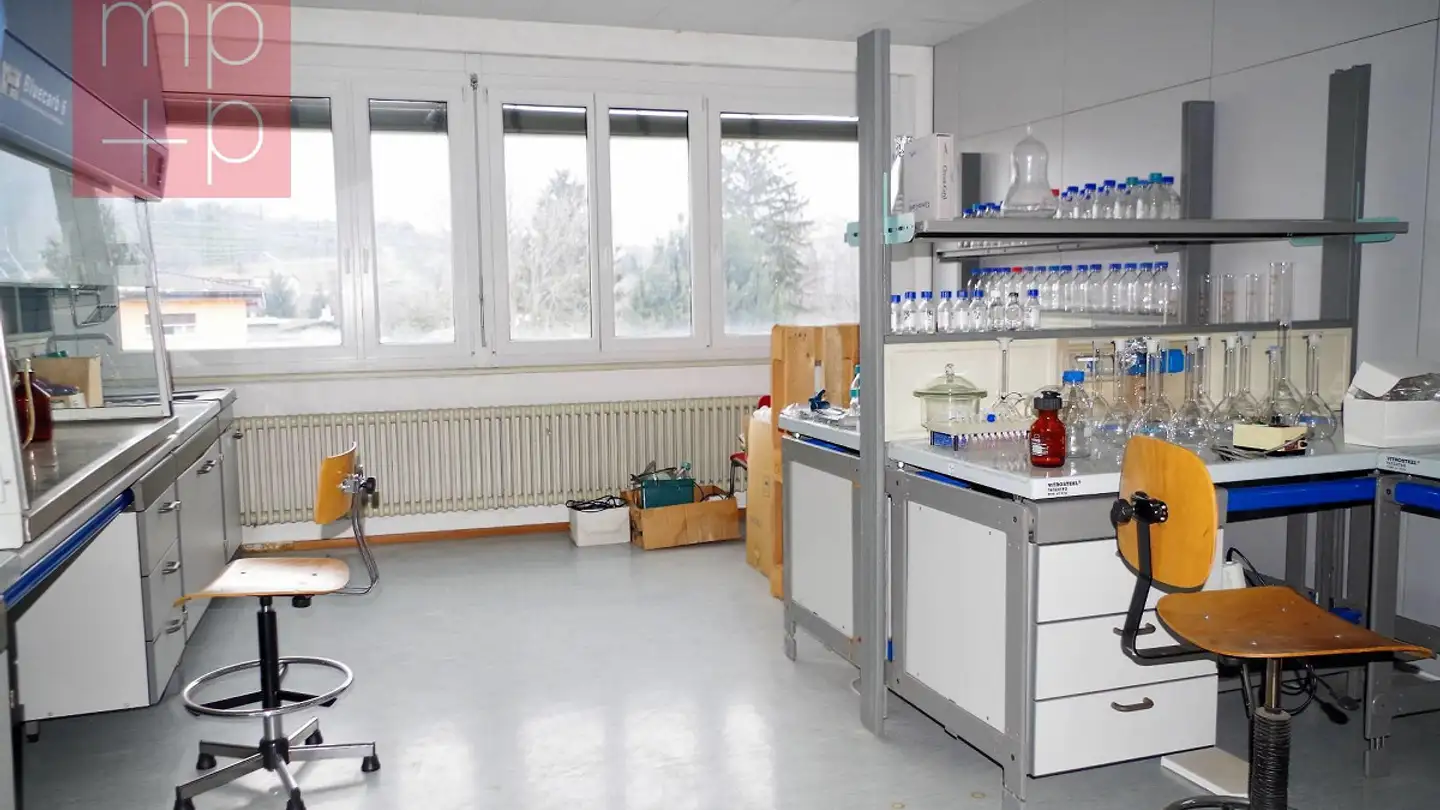 Fabrik kaufen - 6883 Novazzano