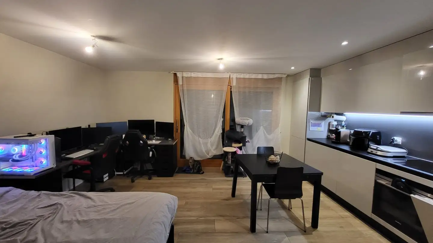 Appartement à louer - 1684 Mézières FR